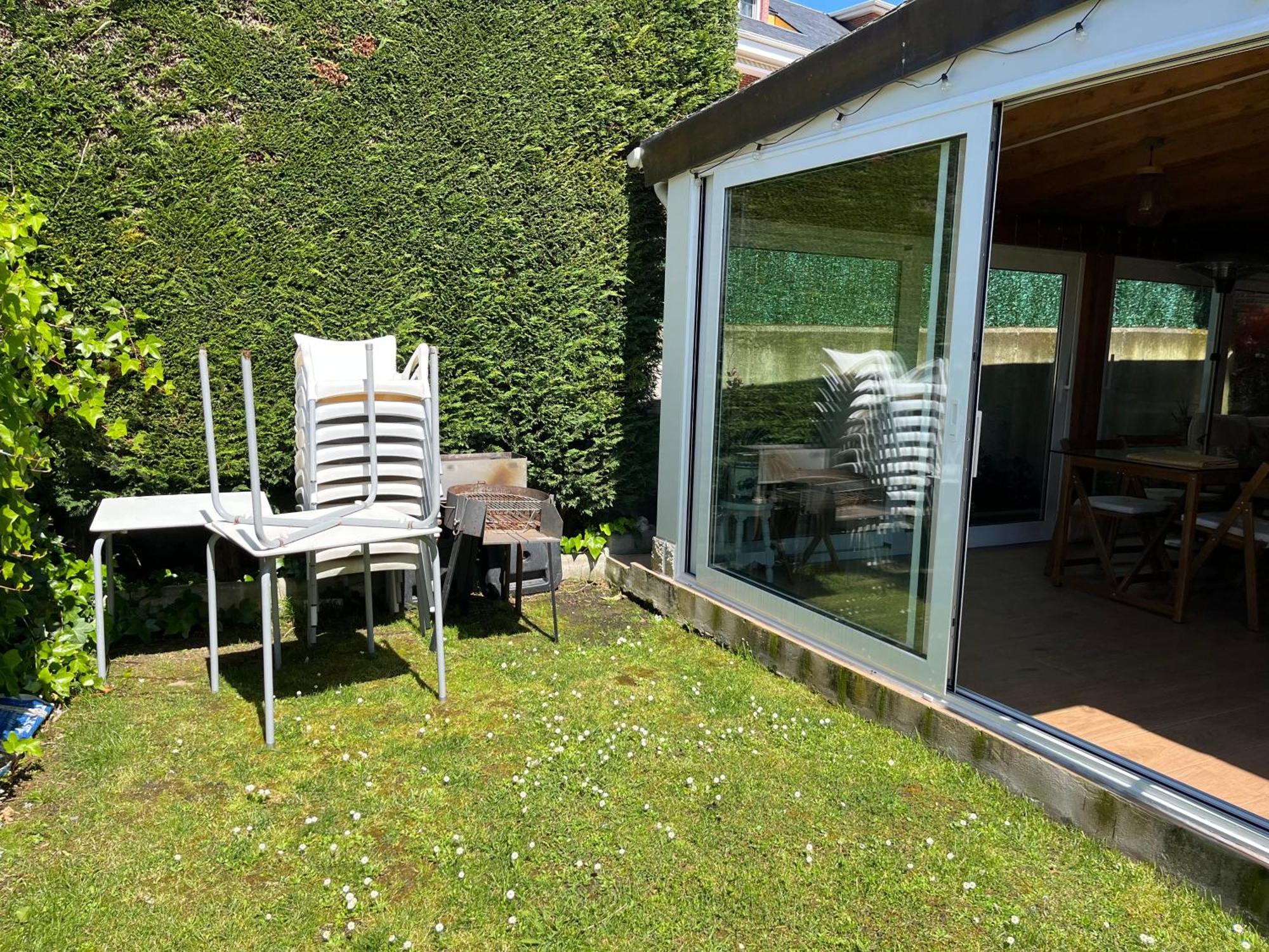 Habitaciones En Chalet Con Jardin Боо-де-Пьелагос Экстерьер фото